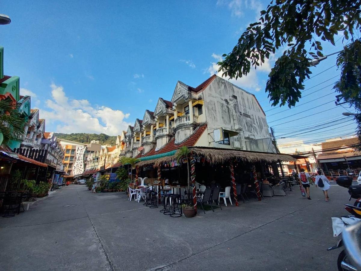 Andaman Place Guesthouse Patong Esterno foto