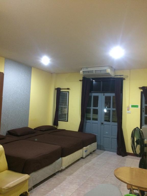 Andaman Place Guesthouse Patong Esterno foto