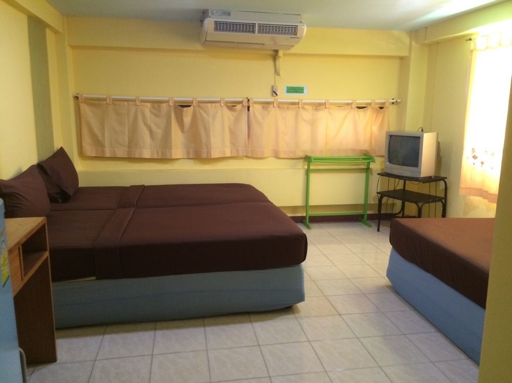 Andaman Place Guesthouse Patong Esterno foto