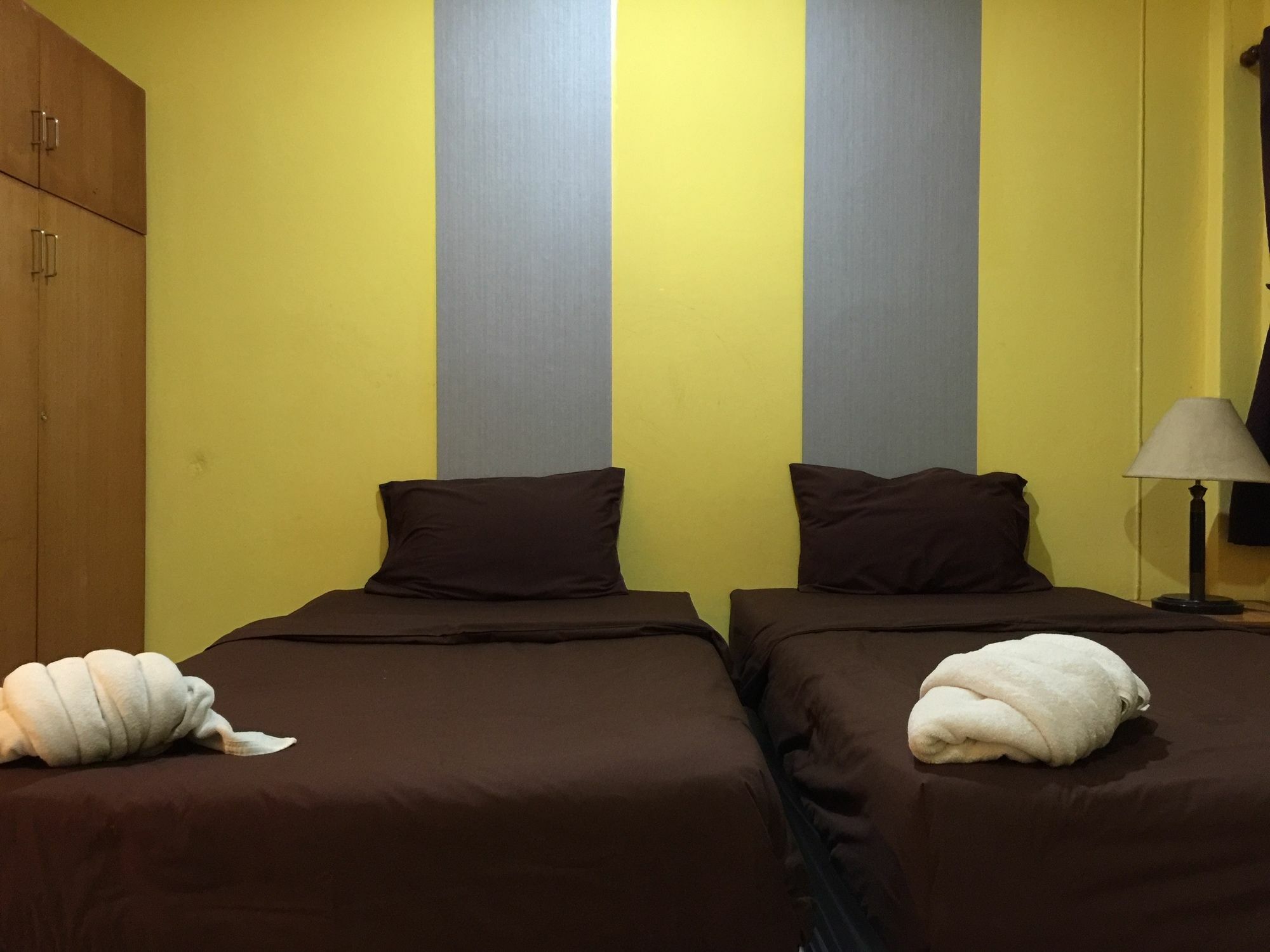 Andaman Place Guesthouse Patong Esterno foto