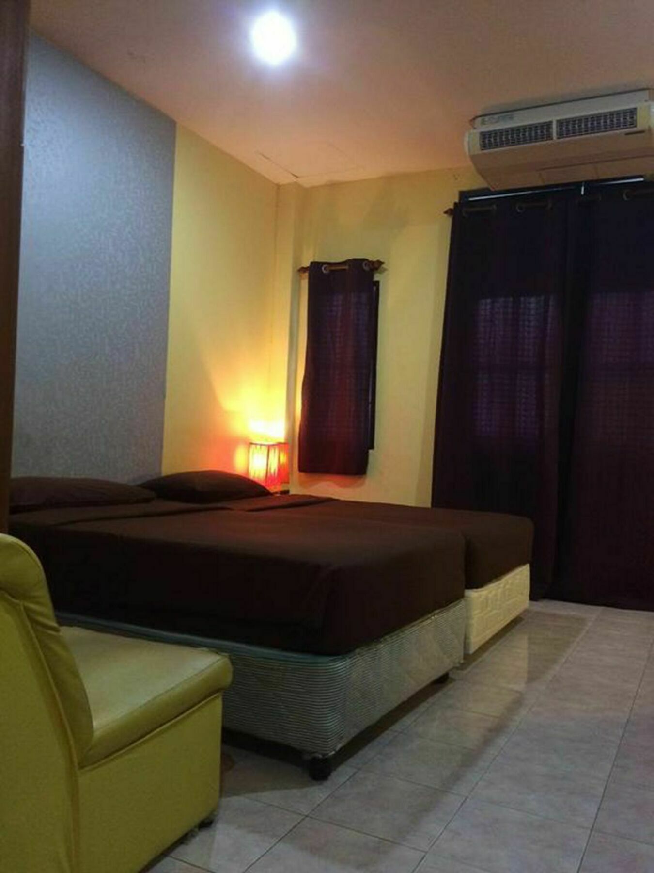 Andaman Place Guesthouse Patong Esterno foto