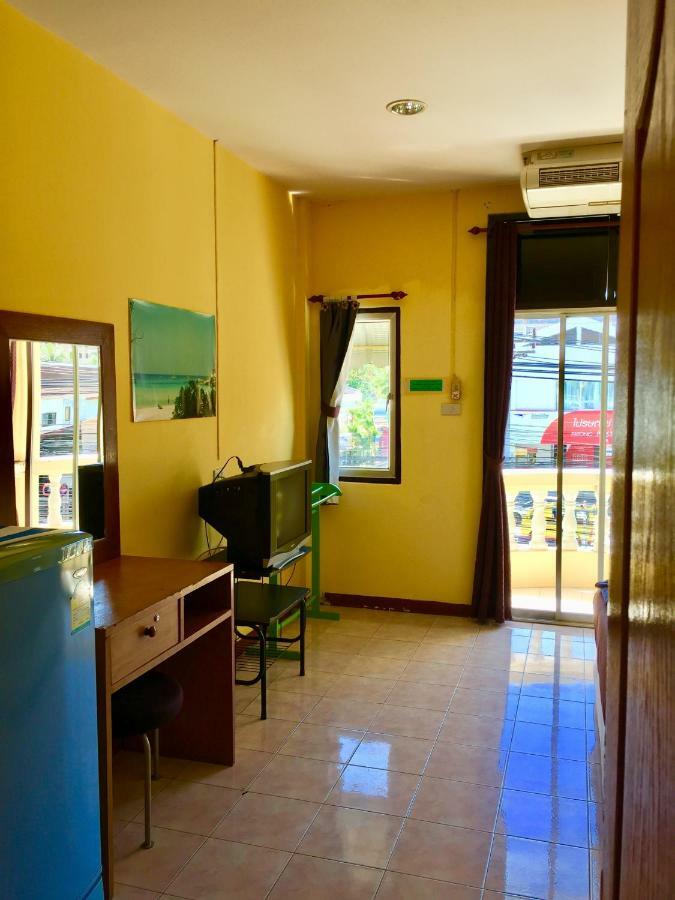 Andaman Place Guesthouse Patong Esterno foto