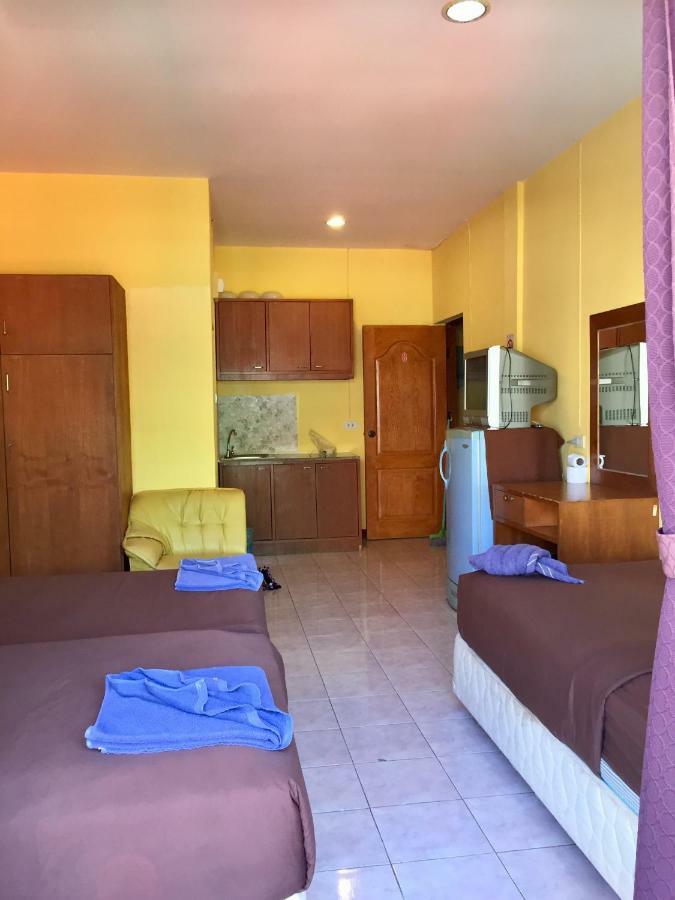 Andaman Place Guesthouse Patong Esterno foto