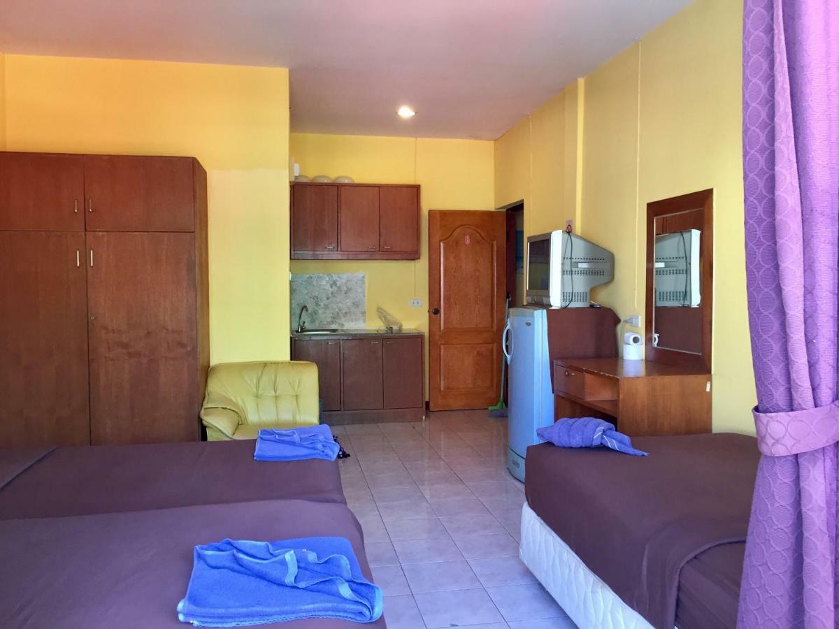 Andaman Place Guesthouse Patong Esterno foto